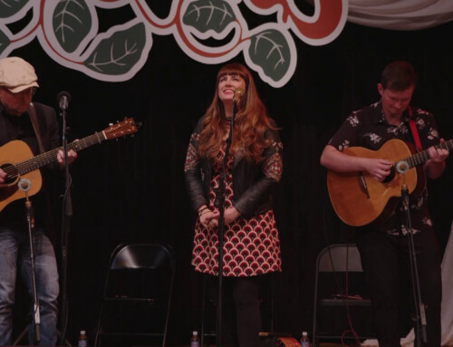 Woodsongs S27 E5: Aoife Scott featuring Ron Block and Ted Yoder