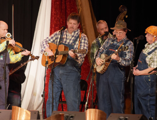 Woodsongs S28E02: Rhonda Vincent & The Rage and Leroy Troy & The Tennessee Mafia Jug Band