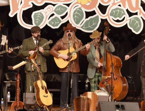 Woodsongs S28E06: The Cleverlys and The Heart Collectors